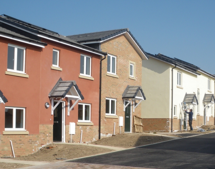 19 Units, Lydney