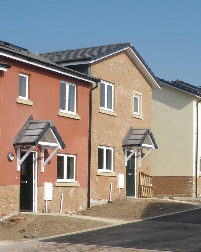 19 Units, Lydney