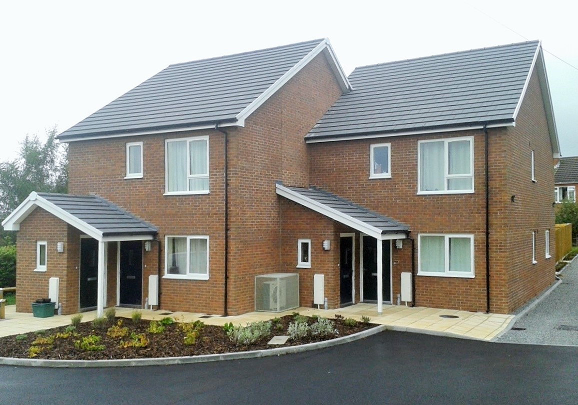 4 Units, Ruardean