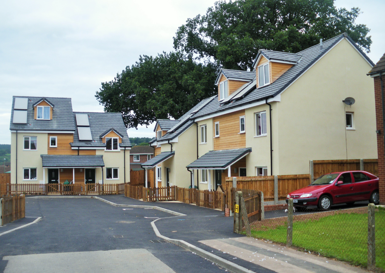 5 Units, Lydney